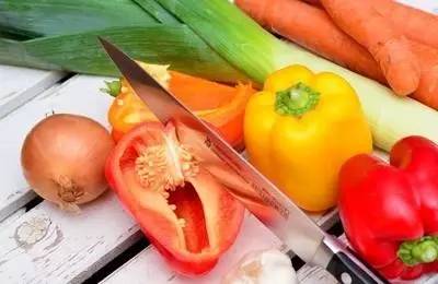 餐桌上的“天然良药” 几种保健作用显著的食物